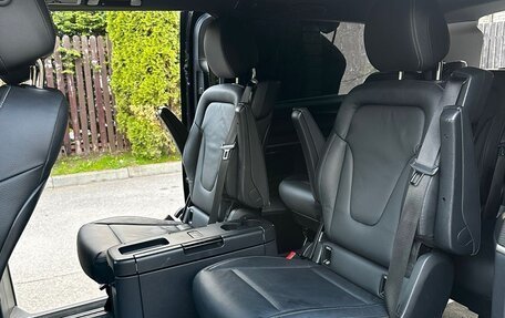 Mercedes-Benz V-Класс, 2023 год, 12 700 000 рублей, 5 фотография