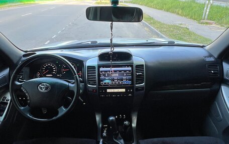 Toyota Land Cruiser Prado 120 рестайлинг, 2007 год, 2 500 000 рублей, 11 фотография