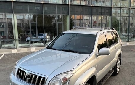 Toyota Land Cruiser Prado 120 рестайлинг, 2007 год, 2 500 000 рублей, 14 фотография