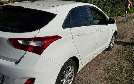 Hyundai i30 II рестайлинг, 2013 год, 900 000 рублей, 5 фотография