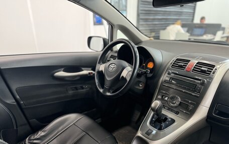 Toyota Auris II, 2007 год, 600 000 рублей, 19 фотография