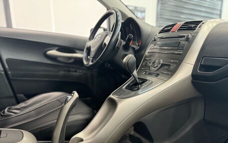 Toyota Auris II, 2007 год, 600 000 рублей, 18 фотография