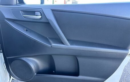 Mazda 3, 2011 год, 999 000 рублей, 20 фотография
