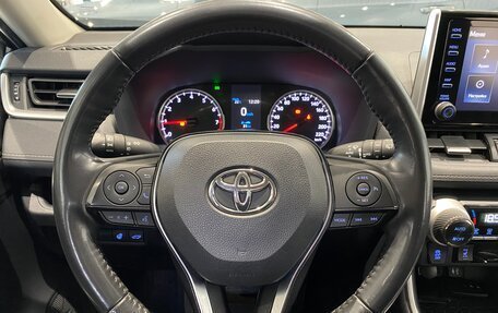 Toyota RAV4, 2020 год, 3 050 000 рублей, 11 фотография