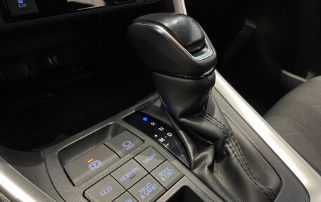 Toyota RAV4, 2020 год, 3 050 000 рублей, 17 фотография