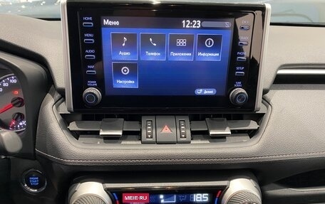 Toyota RAV4, 2020 год, 3 050 000 рублей, 19 фотография