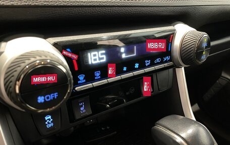 Toyota RAV4, 2020 год, 3 050 000 рублей, 18 фотография