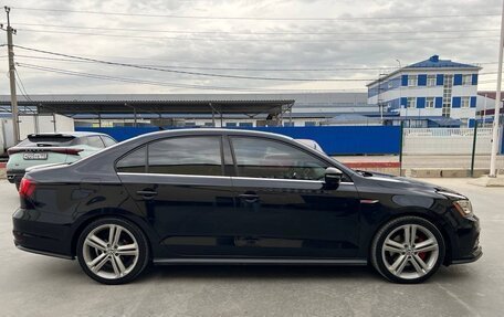 Volkswagen Jetta VI, 2017 год, 1 899 999 рублей, 5 фотография