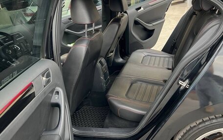 Volkswagen Jetta VI, 2017 год, 1 899 999 рублей, 13 фотография