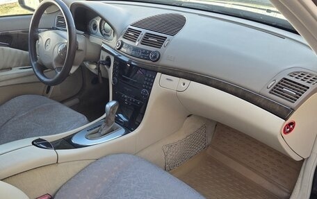 Mercedes-Benz E-Класс, 2003 год, 620 000 рублей, 12 фотография