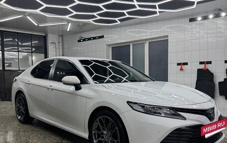 Toyota Camry, 2020 год, 2 690 000 рублей, 3 фотография