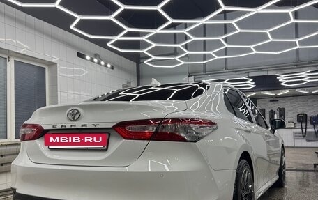Toyota Camry, 2020 год, 2 690 000 рублей, 4 фотография