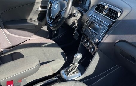 Volkswagen Polo VI (EU Market), 2017 год, 1 250 000 рублей, 11 фотография
