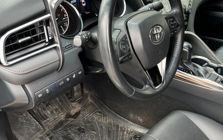 Toyota Camry, 2018 год, 3 050 000 рублей, 11 фотография