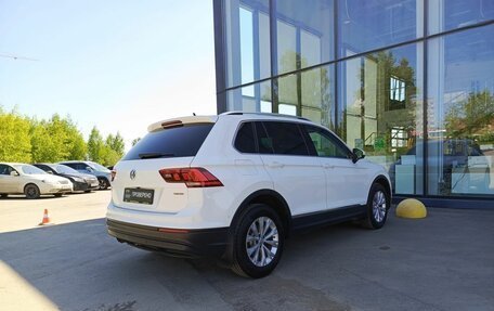 Volkswagen Tiguan II, 2018 год, 2 598 900 рублей, 5 фотография