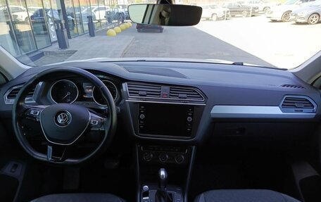 Volkswagen Tiguan II, 2018 год, 2 598 900 рублей, 14 фотография