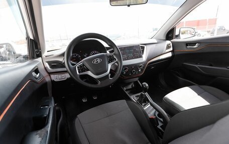 Hyundai Solaris II рестайлинг, 2017 год, 770 000 рублей, 7 фотография