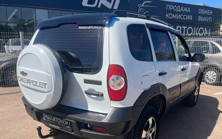 Chevrolet Niva I рестайлинг, 2015 год, 630 000 рублей, 6 фотография