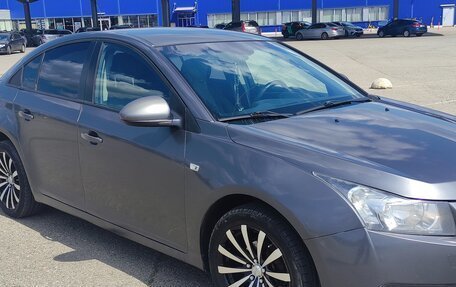 Chevrolet Cruze II, 2011 год, 640 000 рублей, 2 фотография
