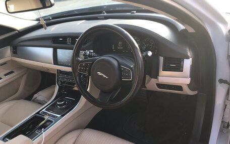 Jaguar XF II, 2016 год, 890 000 рублей, 15 фотография