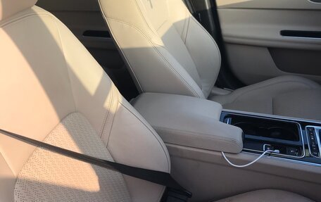Jaguar XF II, 2016 год, 890 000 рублей, 22 фотография