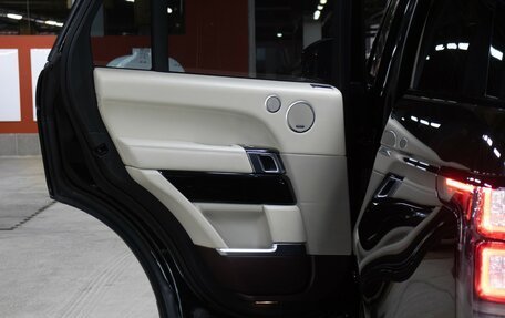 Land Rover Range Rover IV рестайлинг, 2017 год, 6 399 000 рублей, 19 фотография