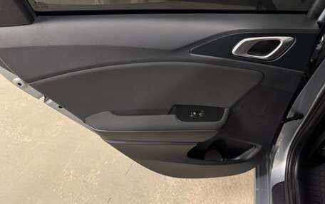 KIA cee'd III, 2022 год, 2 162 000 рублей, 23 фотография