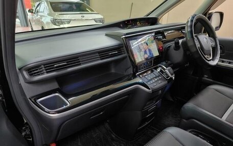 Honda Stepwgn IV, 2021 год, 1 932 000 рублей, 17 фотография
