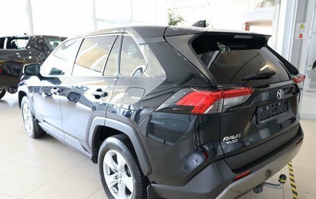 Toyota RAV4, 2021 год, 2 900 000 рублей, 4 фотография