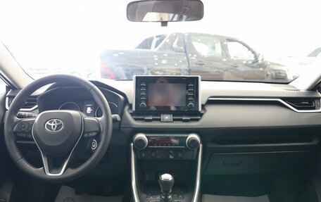 Toyota RAV4, 2021 год, 2 900 000 рублей, 10 фотография