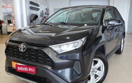 Toyota RAV4, 2021 год, 2 900 000 рублей, 13 фотография