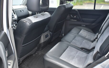 Mitsubishi Pajero III рестайлинг, 2005 год, 1 980 000 рублей, 11 фотография