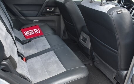 Mitsubishi Pajero III рестайлинг, 2005 год, 1 980 000 рублей, 12 фотография