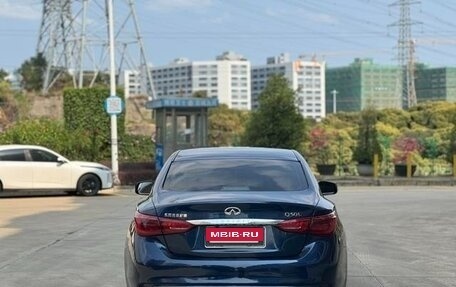 Infiniti Q50 I рестайлинг, 2020 год, 2 250 000 рублей, 3 фотография