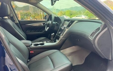 Infiniti Q50 I рестайлинг, 2020 год, 2 250 000 рублей, 10 фотография