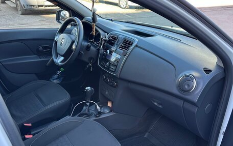 Renault Logan II, 2017 год, 850 000 рублей, 17 фотография