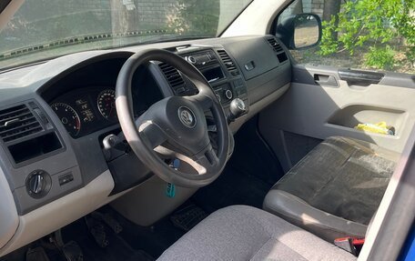 Volkswagen Transporter T5 рестайлинг, 2011 год, 1 290 000 рублей, 9 фотография