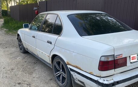 BMW 5 серия, 1990 год, 400 000 рублей, 3 фотография