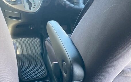 Toyota Wish II, 2004 год, 970 000 рублей, 12 фотография