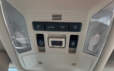 Toyota RAV4, 2024 год, 4 200 000 рублей, 17 фотография