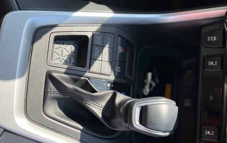 Toyota RAV4, 2024 год, 4 200 000 рублей, 20 фотография