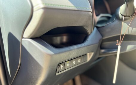 Toyota RAV4, 2024 год, 4 200 000 рублей, 27 фотография