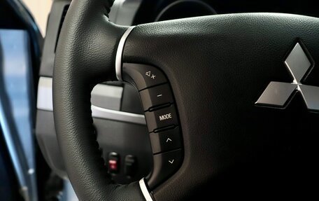 Mitsubishi Pajero IV, 2011 год, 1 999 000 рублей, 17 фотография