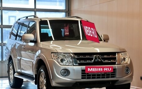 Mitsubishi Pajero IV, 2011 год, 1 999 000 рублей, 2 фотография