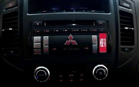 Mitsubishi Pajero IV, 2011 год, 1 999 000 рублей, 20 фотография