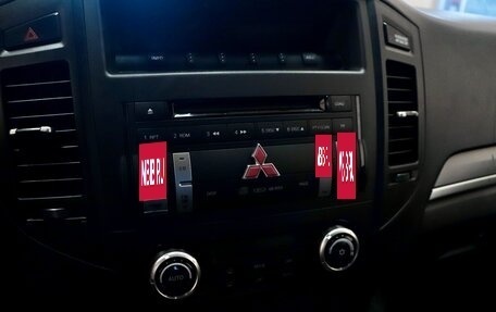Mitsubishi Pajero IV, 2011 год, 1 999 000 рублей, 21 фотография