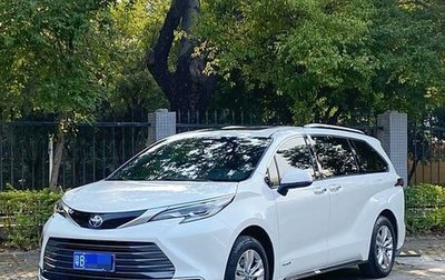 Toyota Sienna, 2022 год, 3 900 000 рублей, 1 фотография