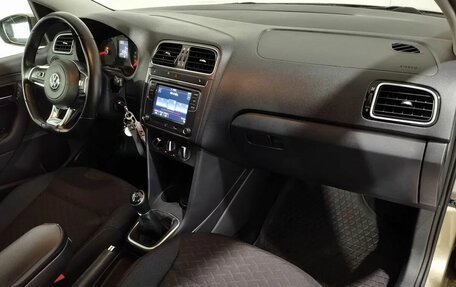 Volkswagen Polo VI (EU Market), 2019 год, 1 320 000 рублей, 18 фотография