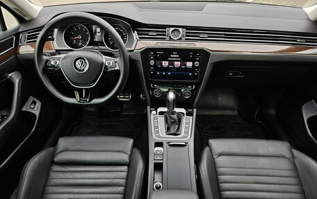 Volkswagen Passat B8 рестайлинг, 2019 год, 2 429 000 рублей, 8 фотография