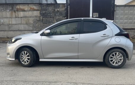 Toyota Yaris, 2020 год, 1 185 000 рублей, 3 фотография